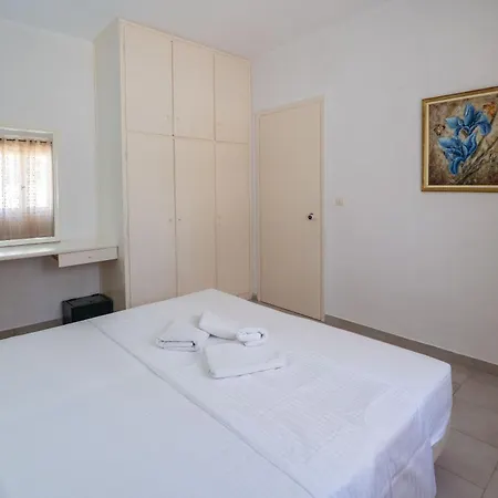 Corfu Dream Holidays Standart Pélekasz